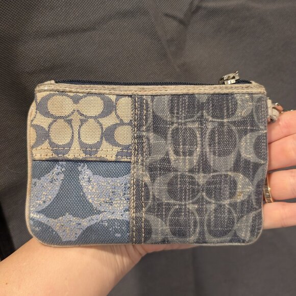 Y2K Coach Poppy Denim Patchwork Wristlet w/ Hangtag 6"x4" - Picture 3 of 7
